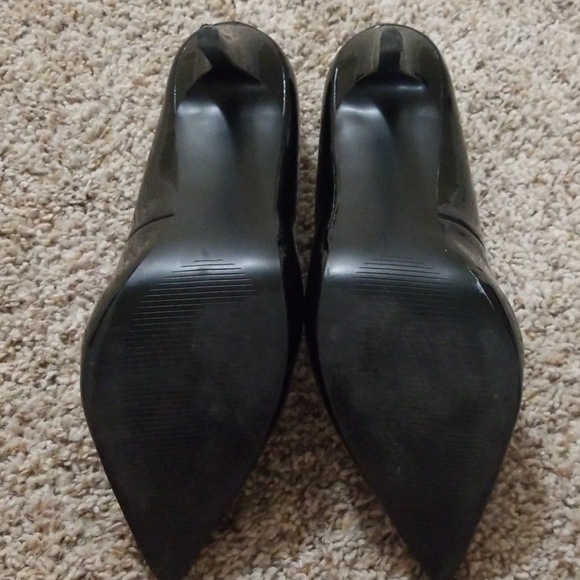 OFFERS? Carlos Santana black patent leather pumps - Picture 5 of 6